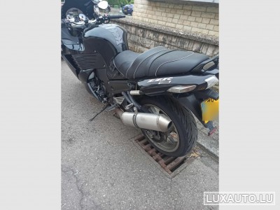 Kawasaki ZZR