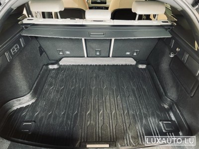 Land-Rover Range Rover Velar