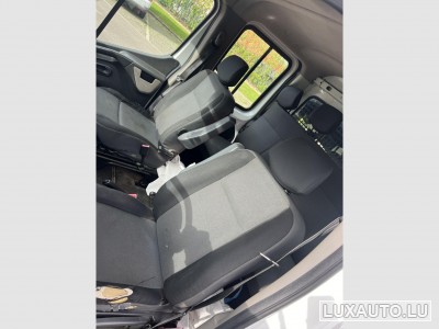 Nissan NV400