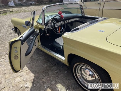 Ford Thunderbird