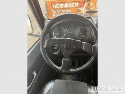 Land-Rover Defender