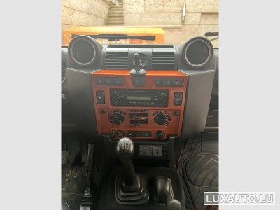Land-Rover Defender