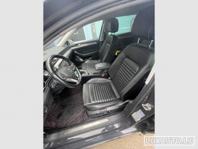 VW Passat