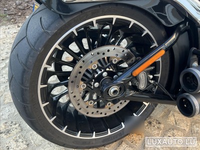 Harley-Davidson Softail Breakout