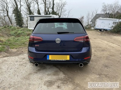 VW Golf