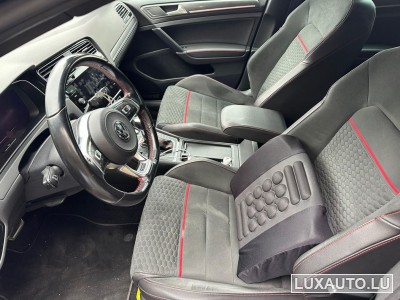 VW Golf