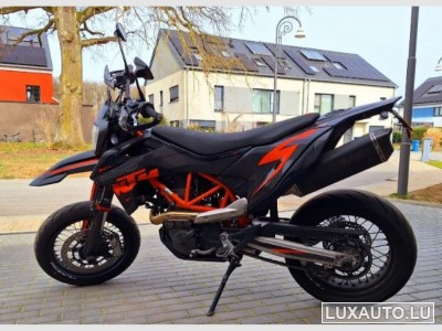 KTM SMC