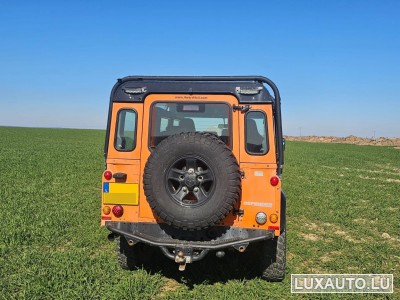 Land-Rover Defender
