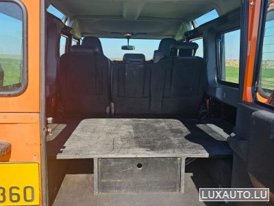 Land-Rover Defender