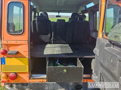 Land-Rover Defender