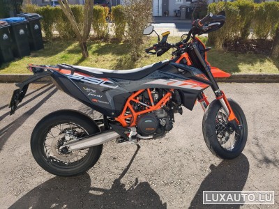 KTM SMC