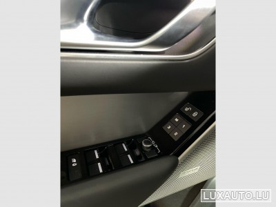 Land-Rover Range Rover Velar