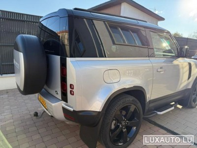 Land-Rover Defender