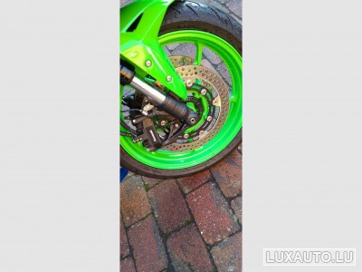 Kawasaki ZX4R
