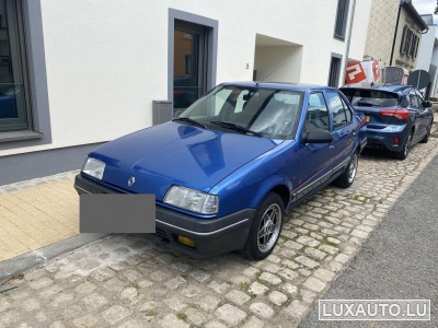 Renault 19
