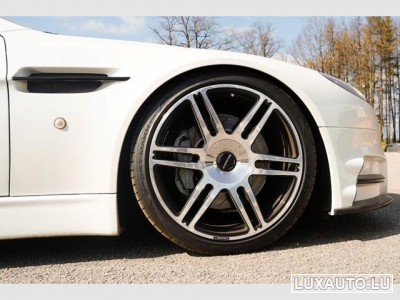 Aston-Martin V8 Vantage