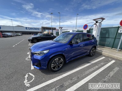BMW iX1