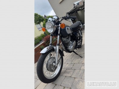 Yamaha SR