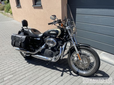Harley-Davidson Roadster