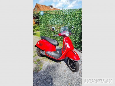 Vespa GTS
