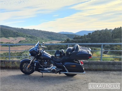 Harley-Davidson FLH