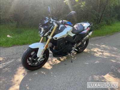 BMW F