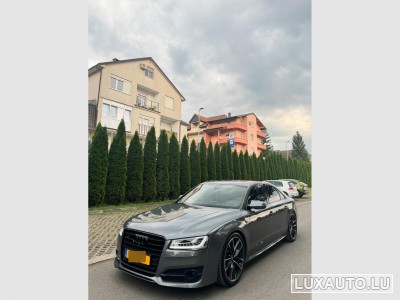 Audi S8