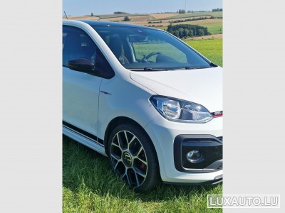 VW UP