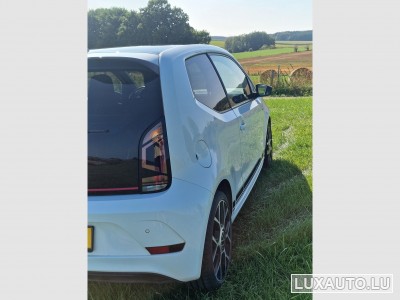 VW UP