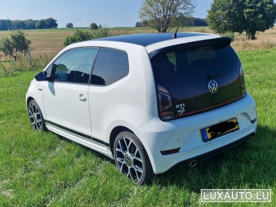 VW UP