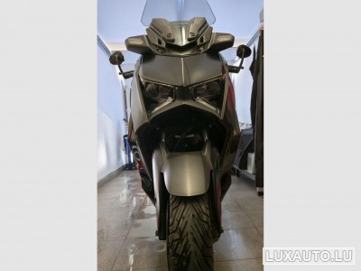 Yamaha X-Max