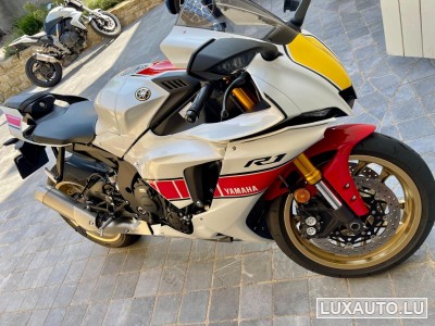 Yamaha YZF-R1