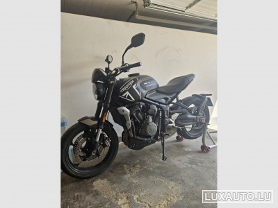 Triumph Trident