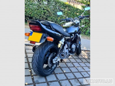 Yamaha XJR