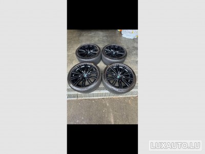 Aluminium wheel rims + Tyres 19"