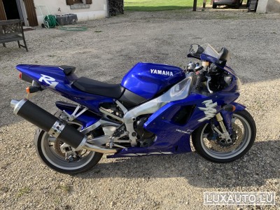 Yamaha R1