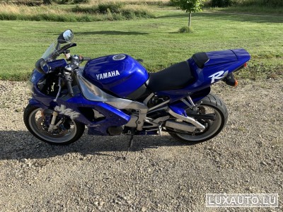 Yamaha R1