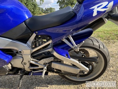 Yamaha R1