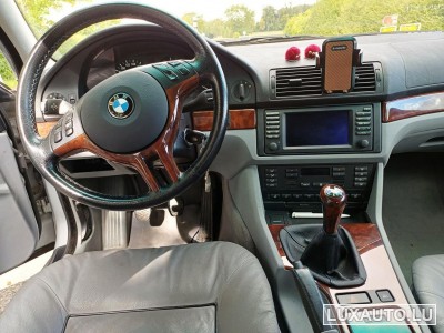 BMW 530