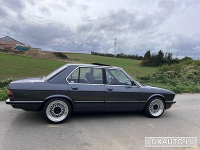 BMW 525