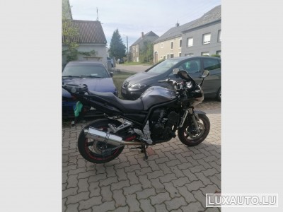 Yamaha FZ1