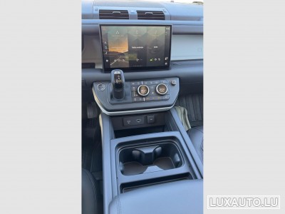 Land-Rover Defender