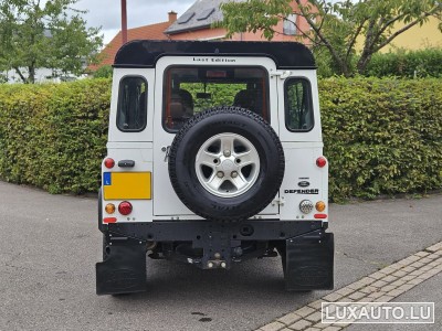 Land-Rover Defender