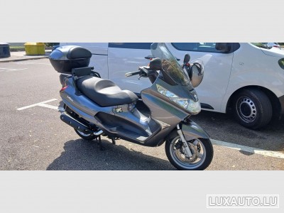 Piaggio X8