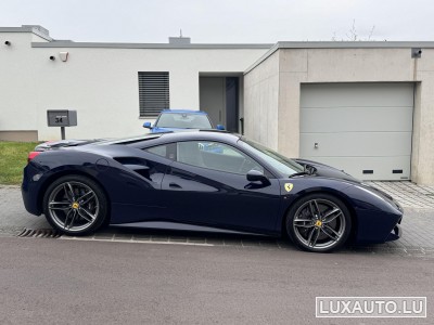 Ferrari 488