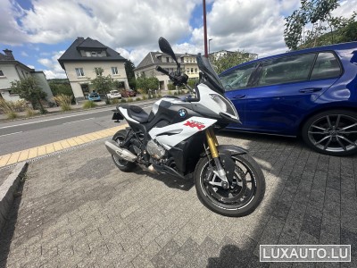 BMW S