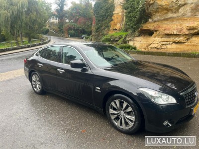 Infiniti M