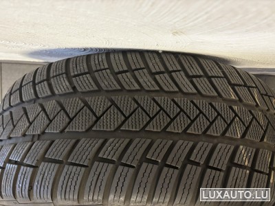 Jantes em aço + Pneus 20""