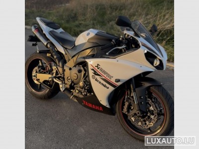 Yamaha R1