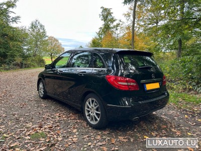 Mercedes B 200